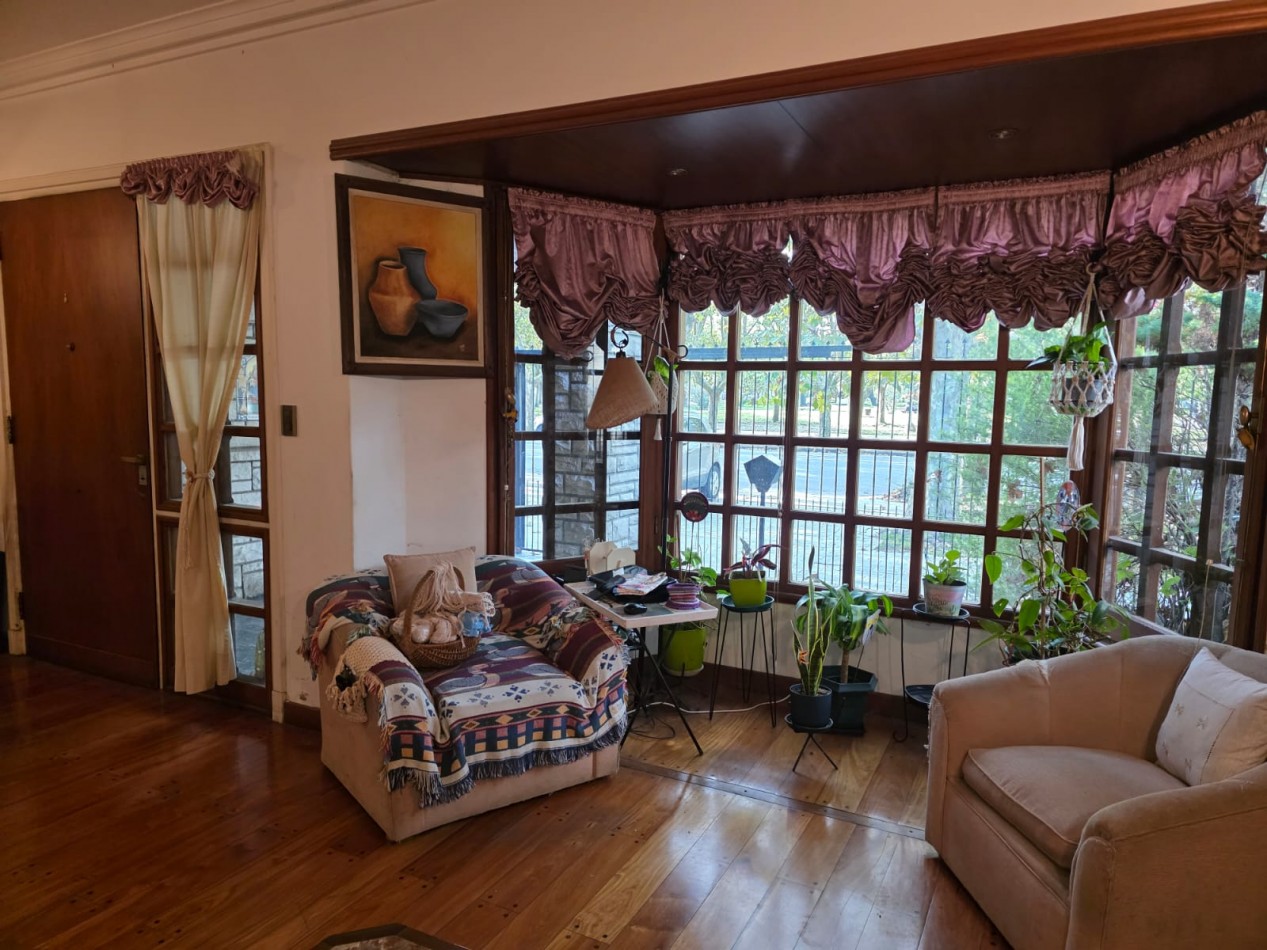 Chalet 5 ambientes 